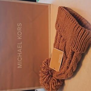 Micheal Kors hat